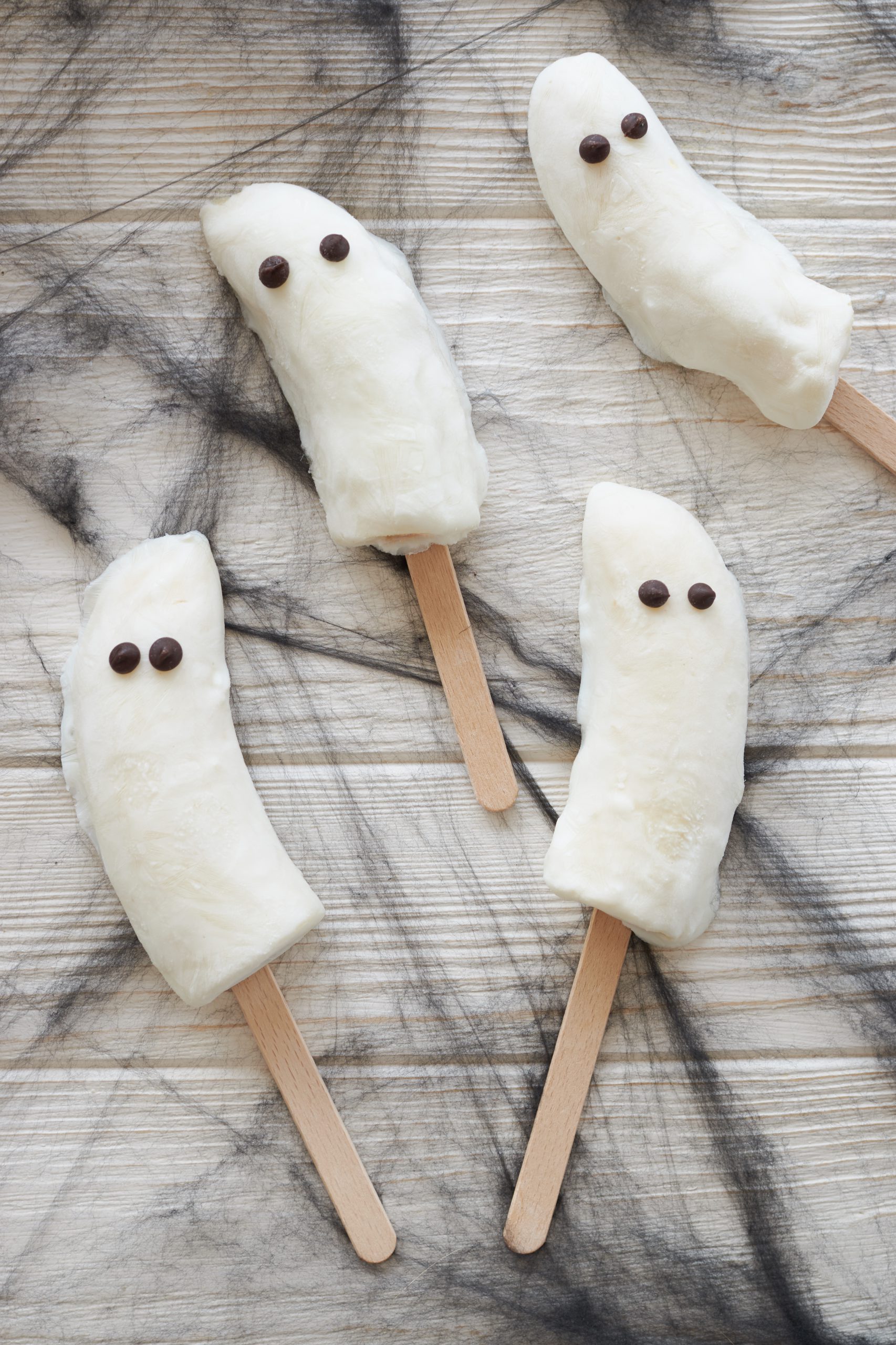 FANTASMI  DI HALLOWEEN CON YOGURT GRECO E BANANA