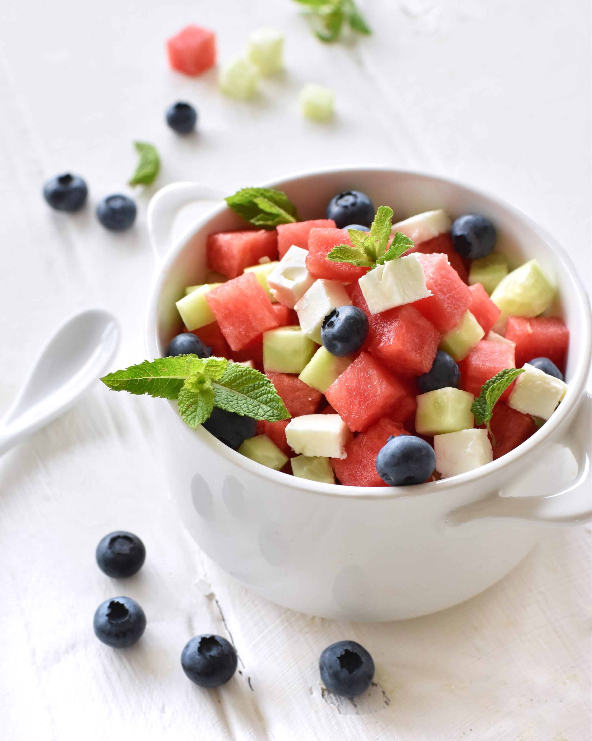 INSALATA DI COCOMERO, FETA ZORBAS E MIRTILLI