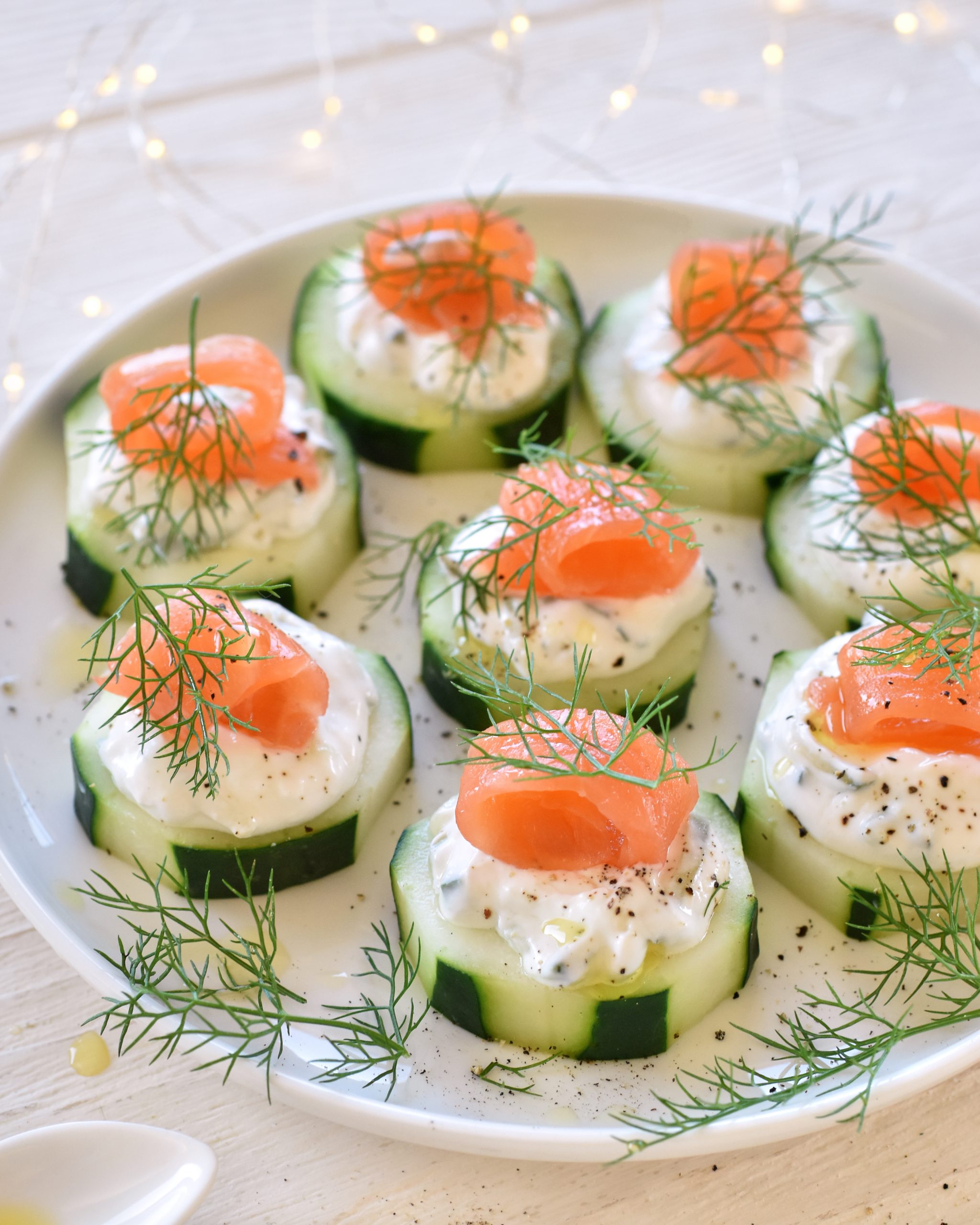 APPETIZER DI TZATZIKI E SALMONE AFFUMICATO
