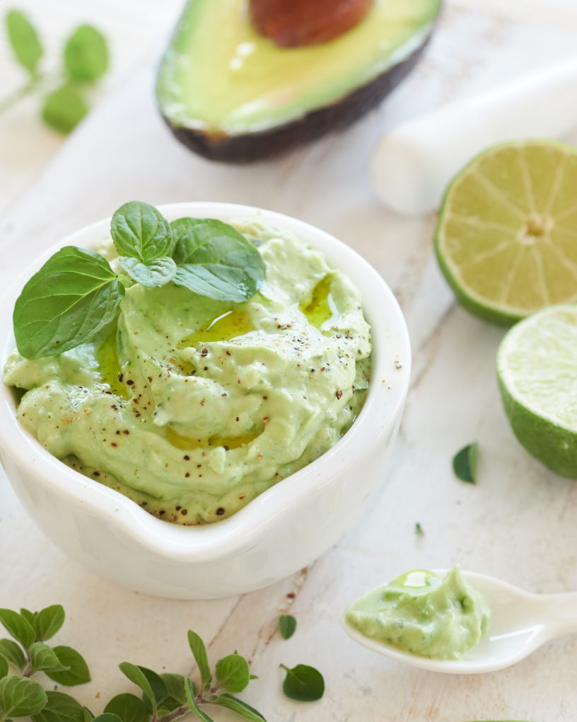 GUACAMOLE CON YOGURT GRECO