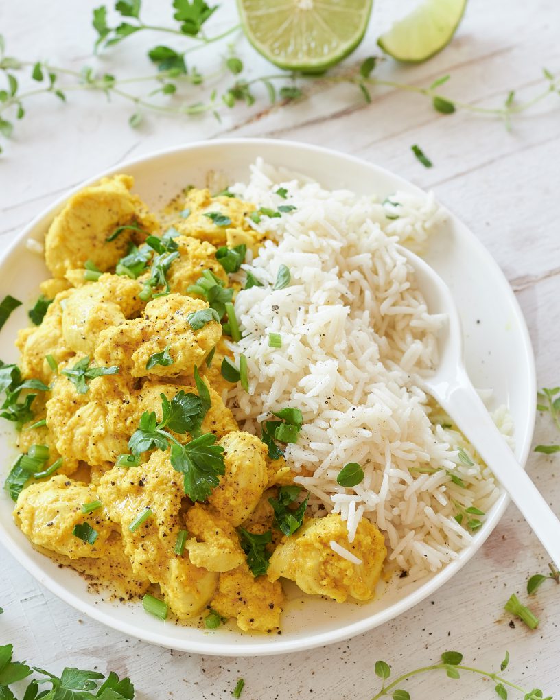 POLLO AL CURRY CON YOGURT GRECO