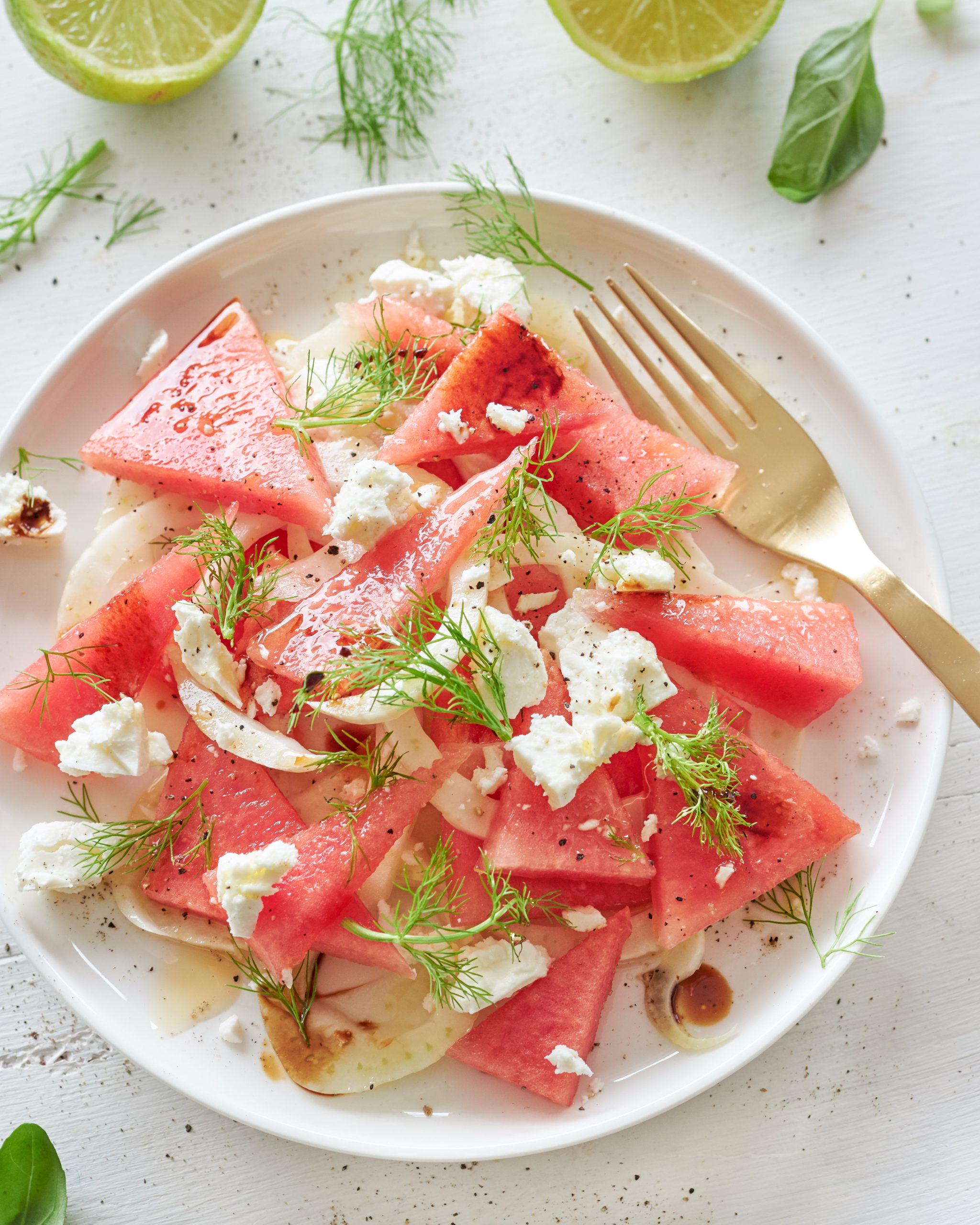 INSALATA CON ANGURIA, FINOCCHI E FORMAGGIO GRECO LIGHT ZORBAS