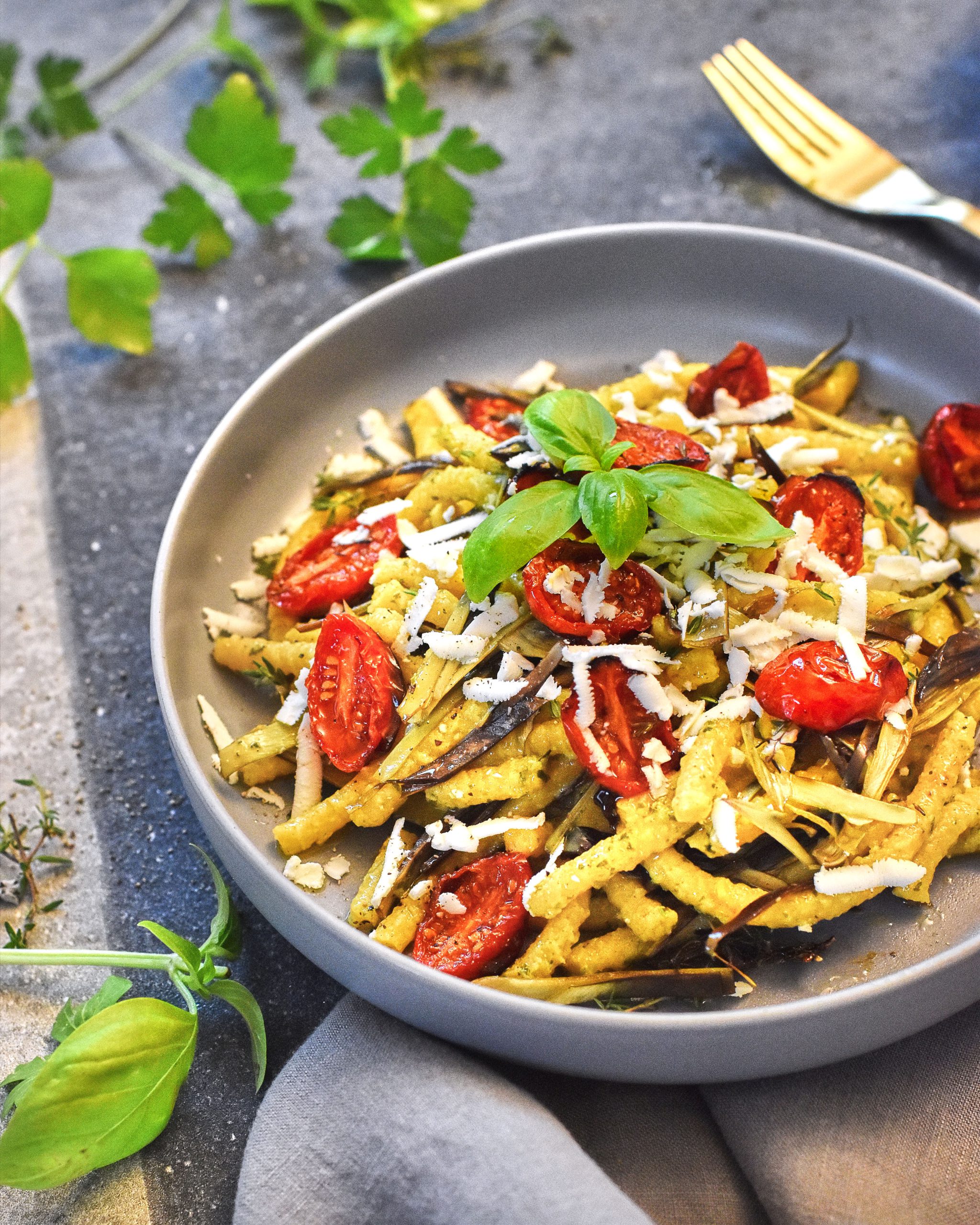 PASSATELLI CON CARCIOFI, POMODORI E FETA ZORBAS