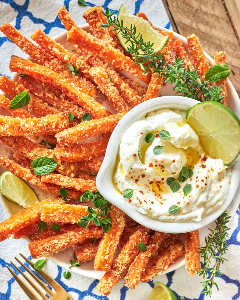 Sticks di patate americane con salsa allo yogurt greco