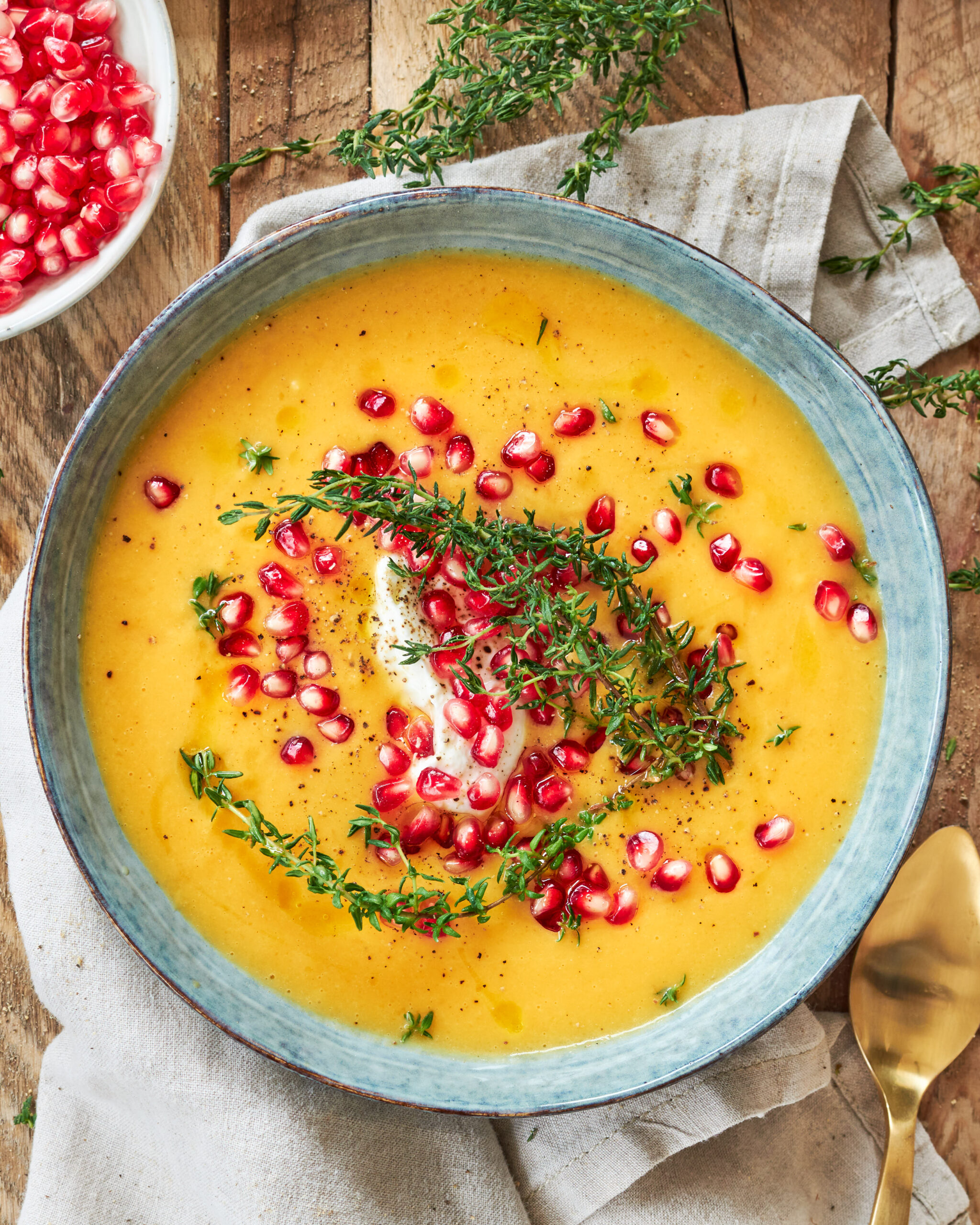 Vellutata di zucca con yogurt greco Zorbas e melagrana