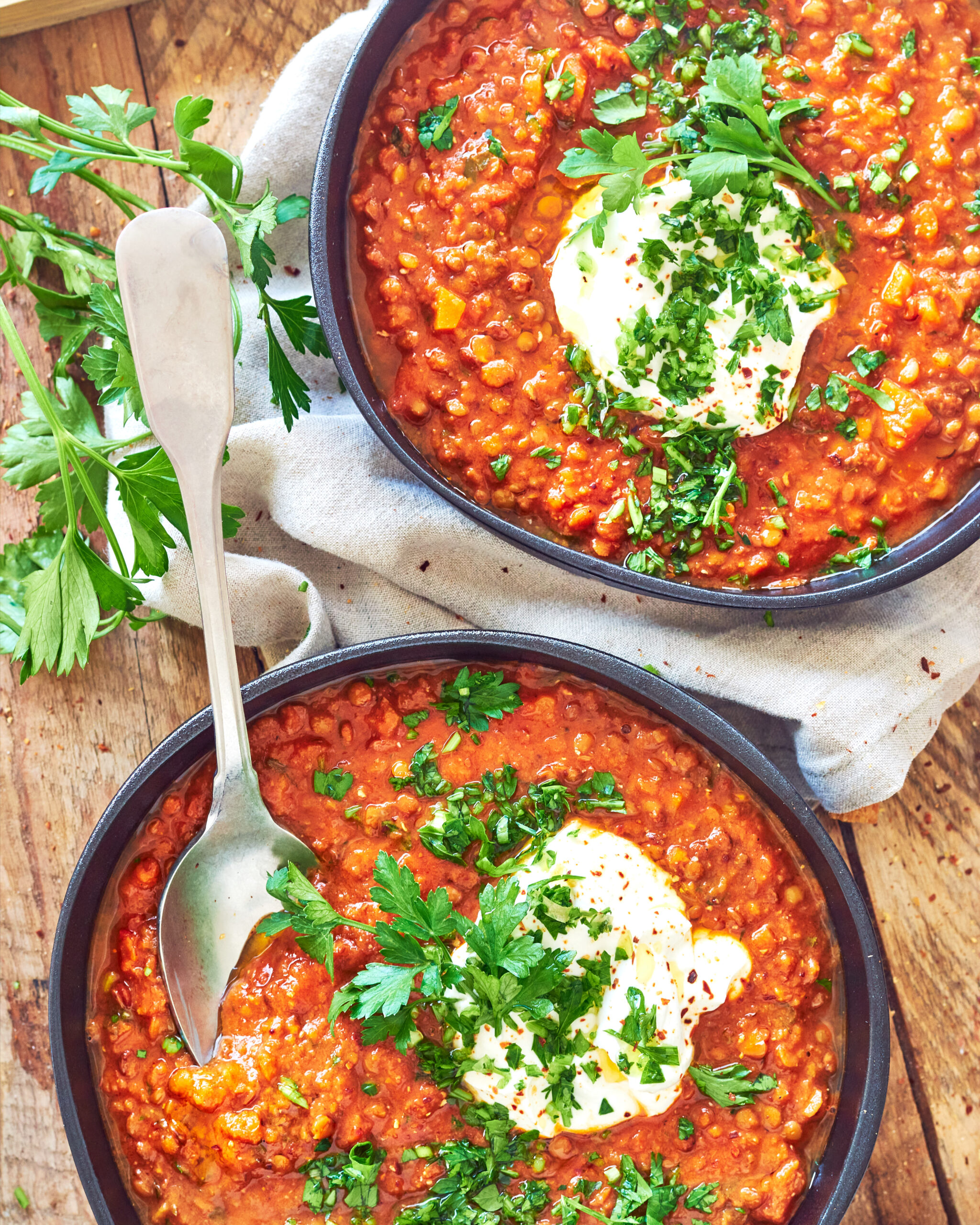 Zuppa di lenticchie speziate con yogurt greco Zorbas