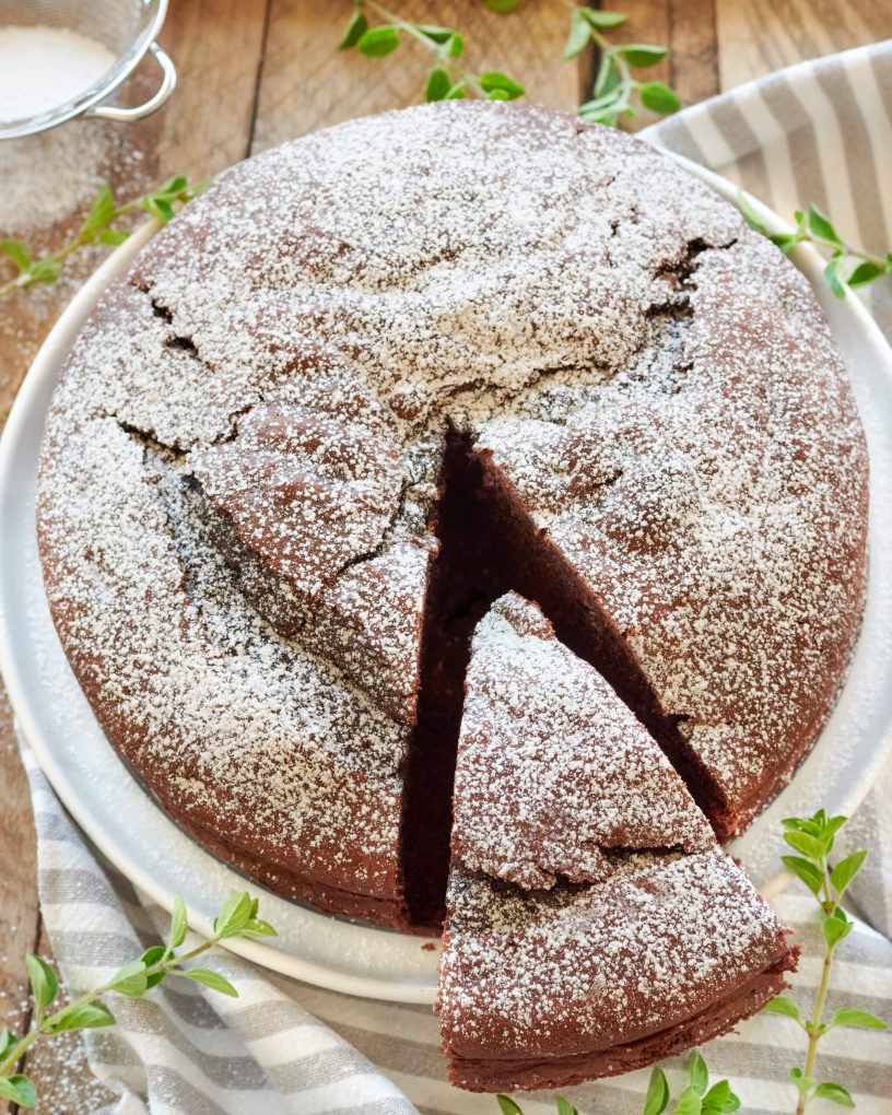 Soffice torta al cioccolato con yogurt greco