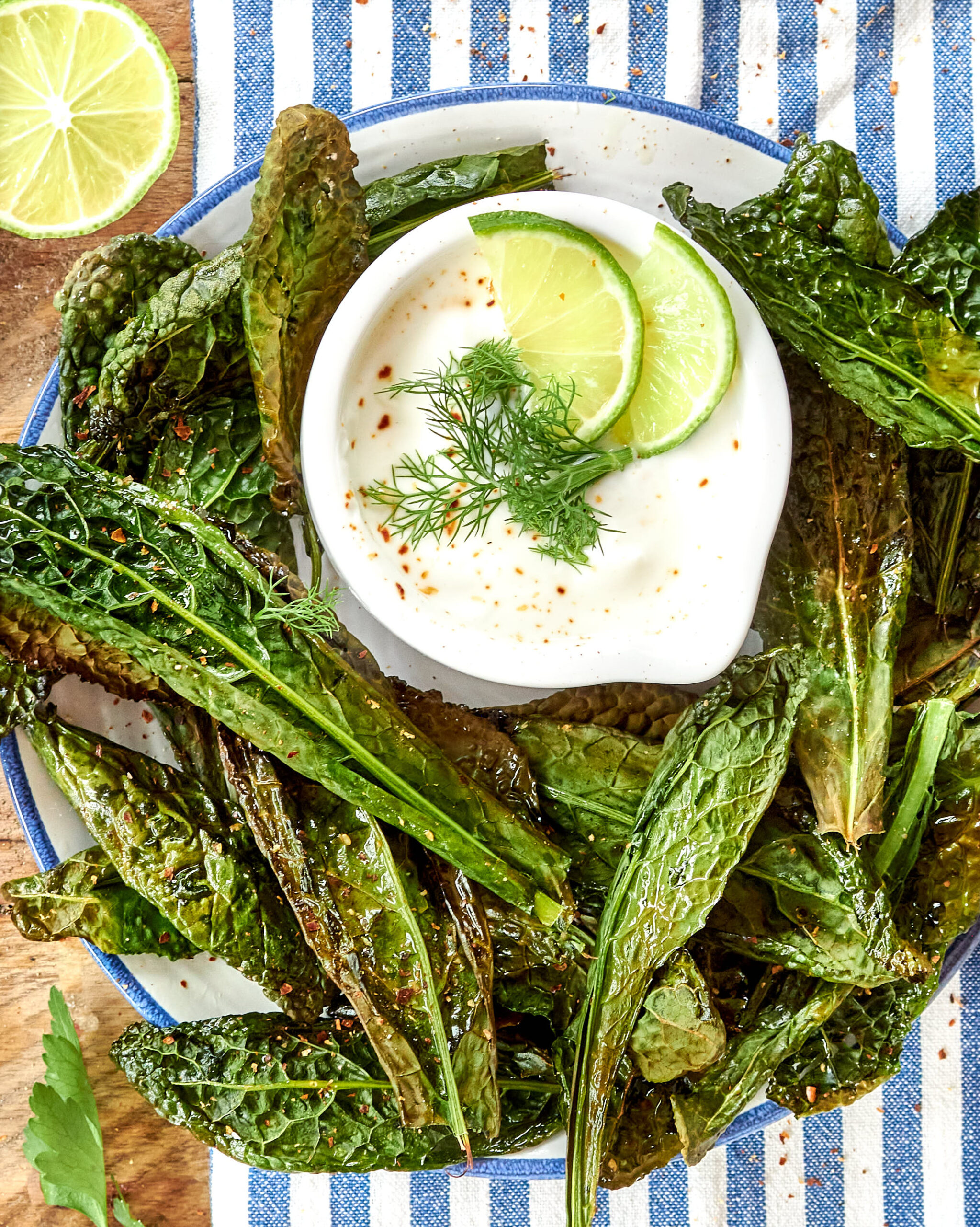 Chips di cavolo nero con yogurt greco Zorbas