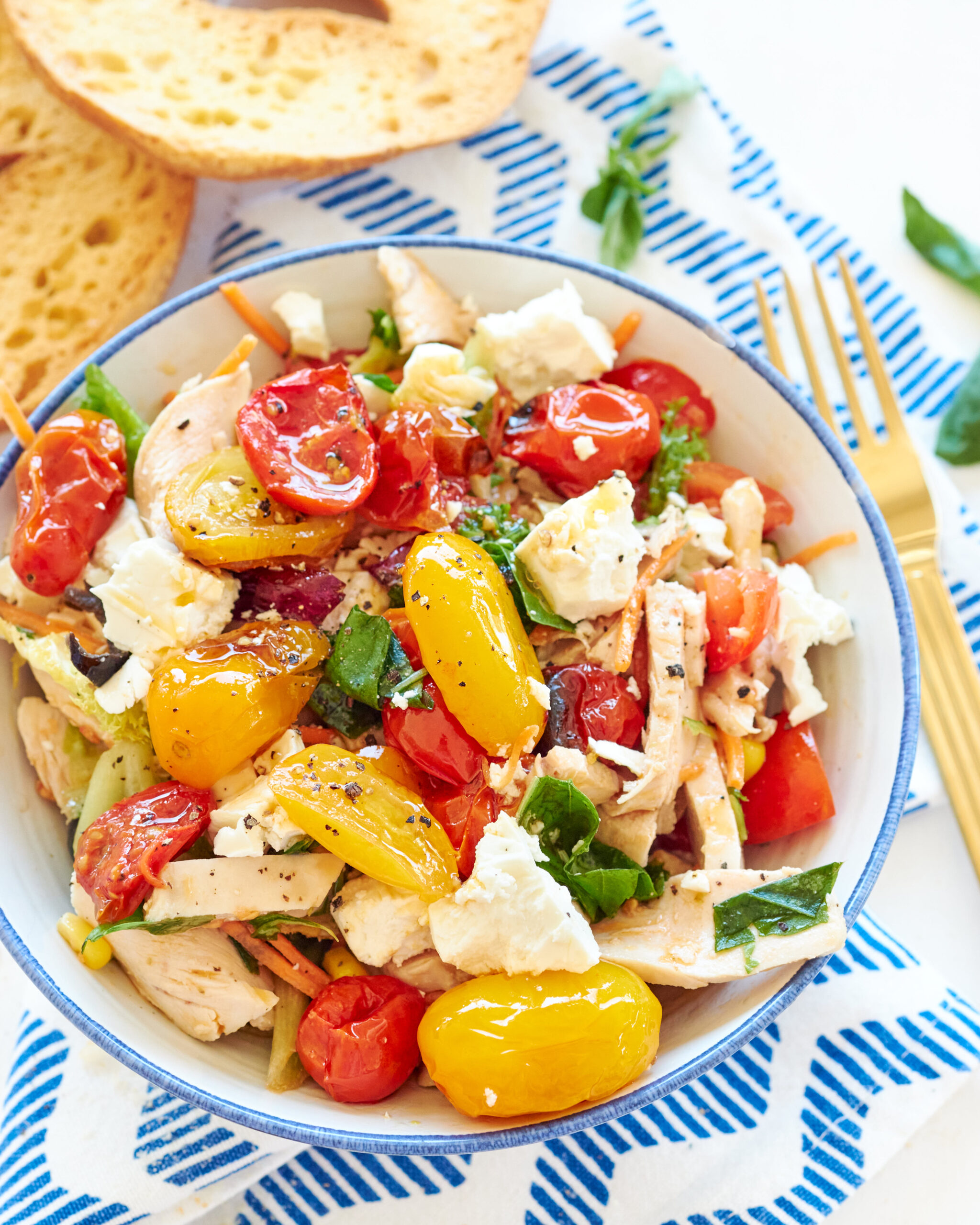 Insalata di pollo con verdure e Feta Zorbas