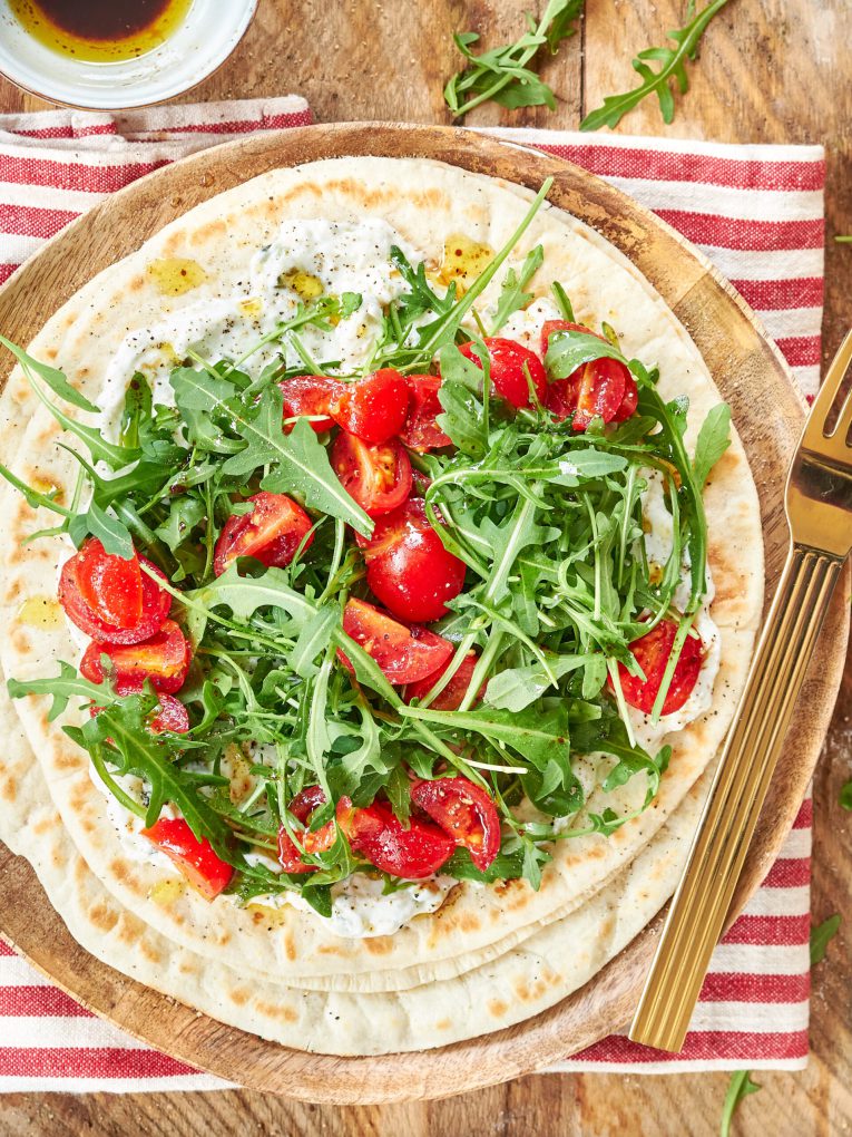 Piadina con tzatziki Zorbas, datterini e rucola