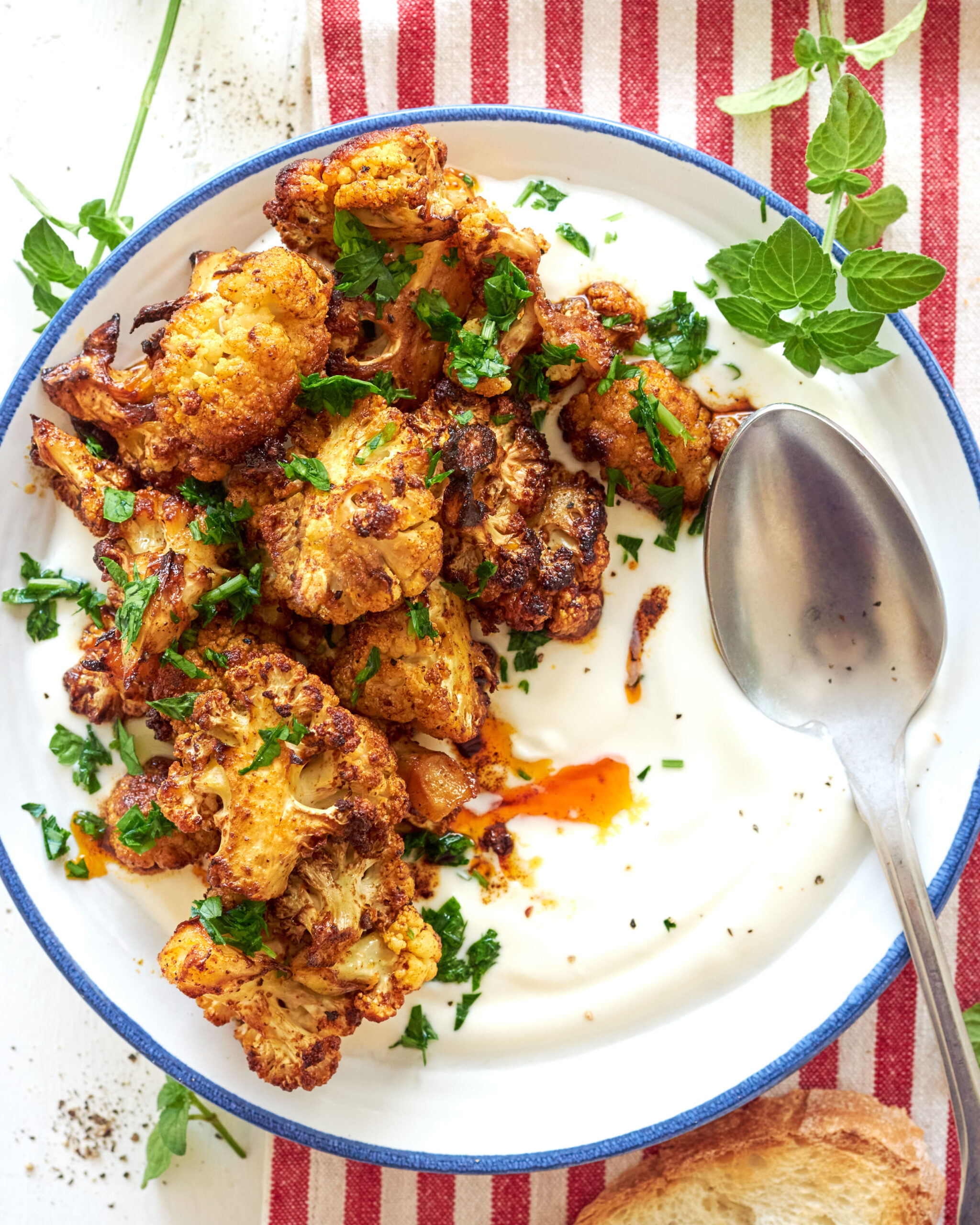 Cavolfiore all’ Harissa con yogurt greco