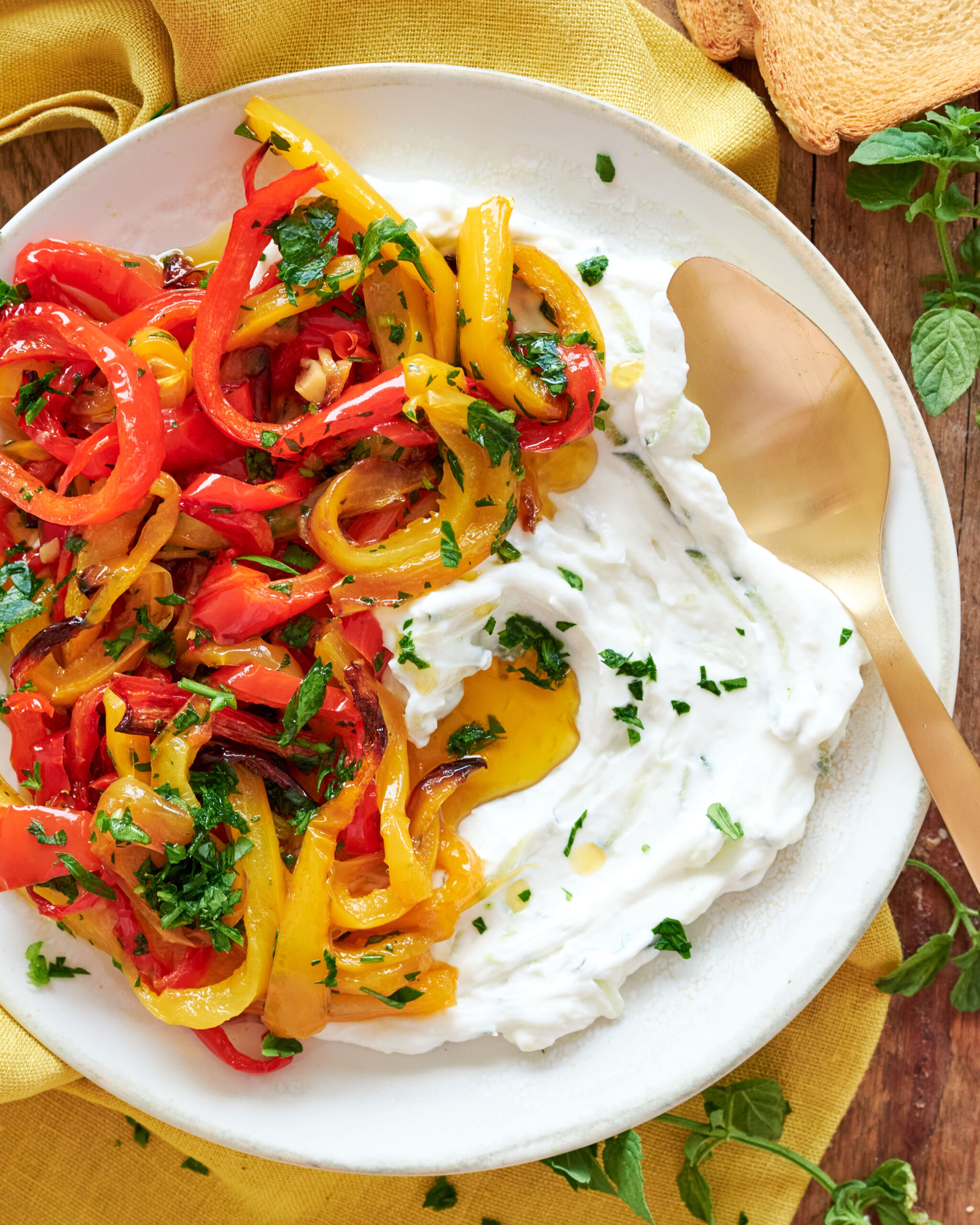 Peperoni arrosto con Tzatziki Zorbas