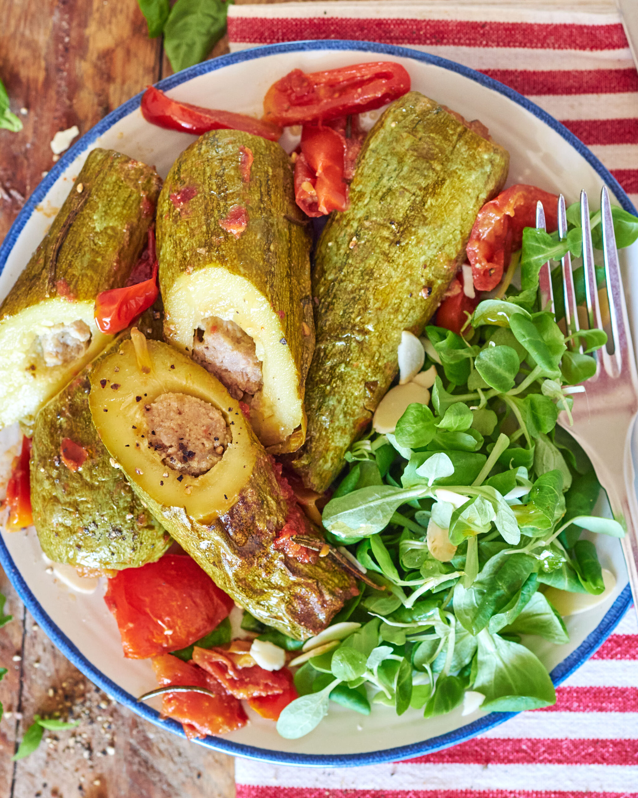 Zucchine ripiene con carne e Feta Zorbas