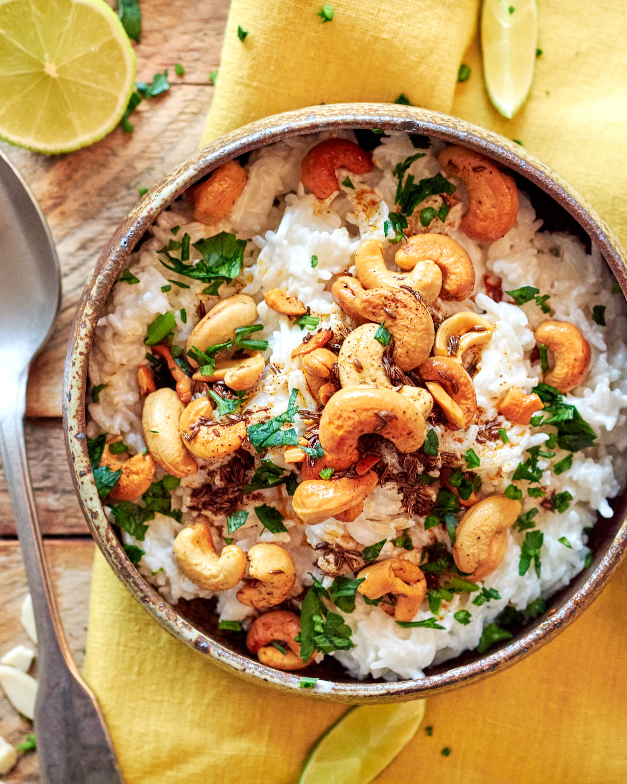 Yogurt rice con anacardi tostati