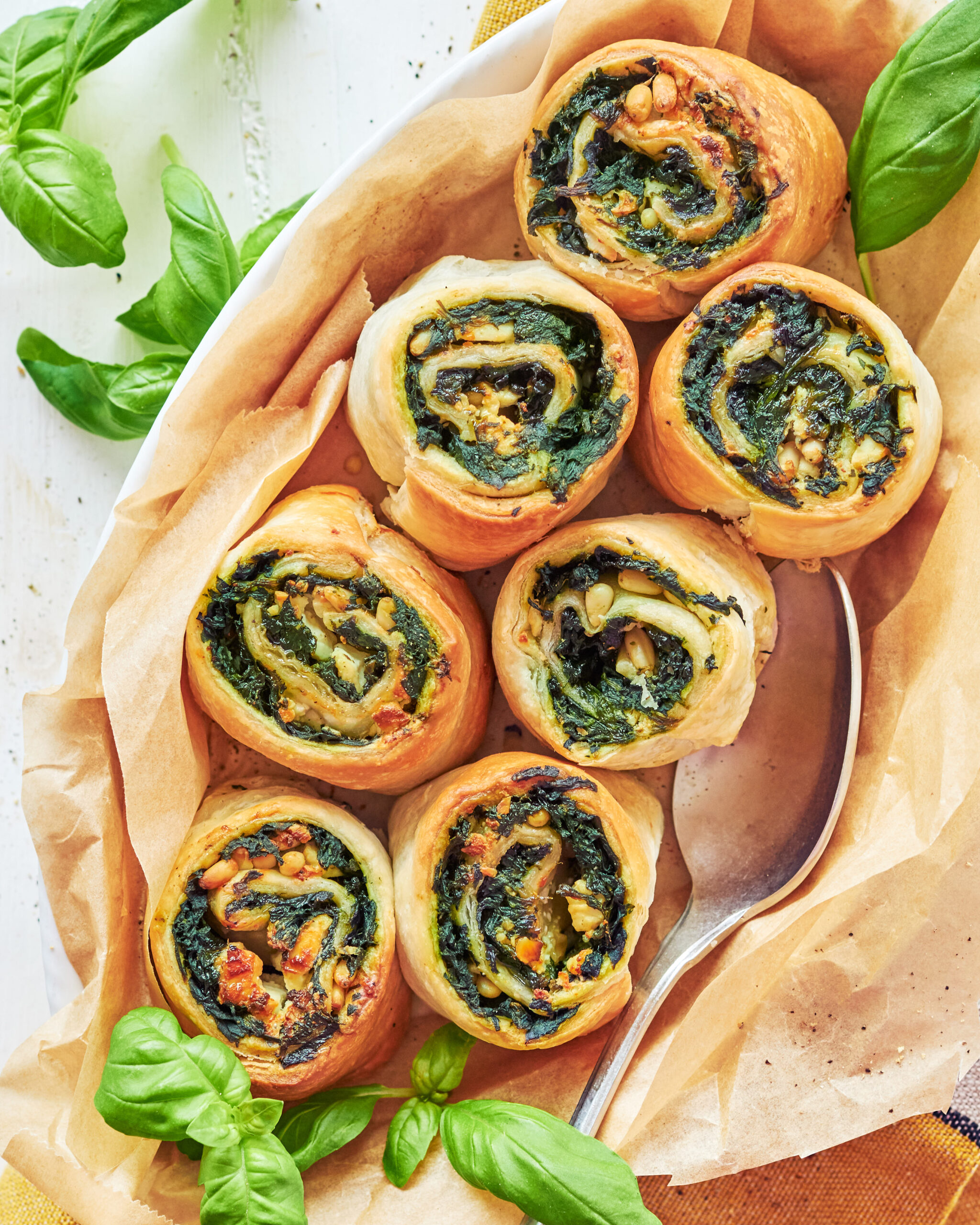 Rolls di pasta sfoglia con spinaci e Feta Zorbas