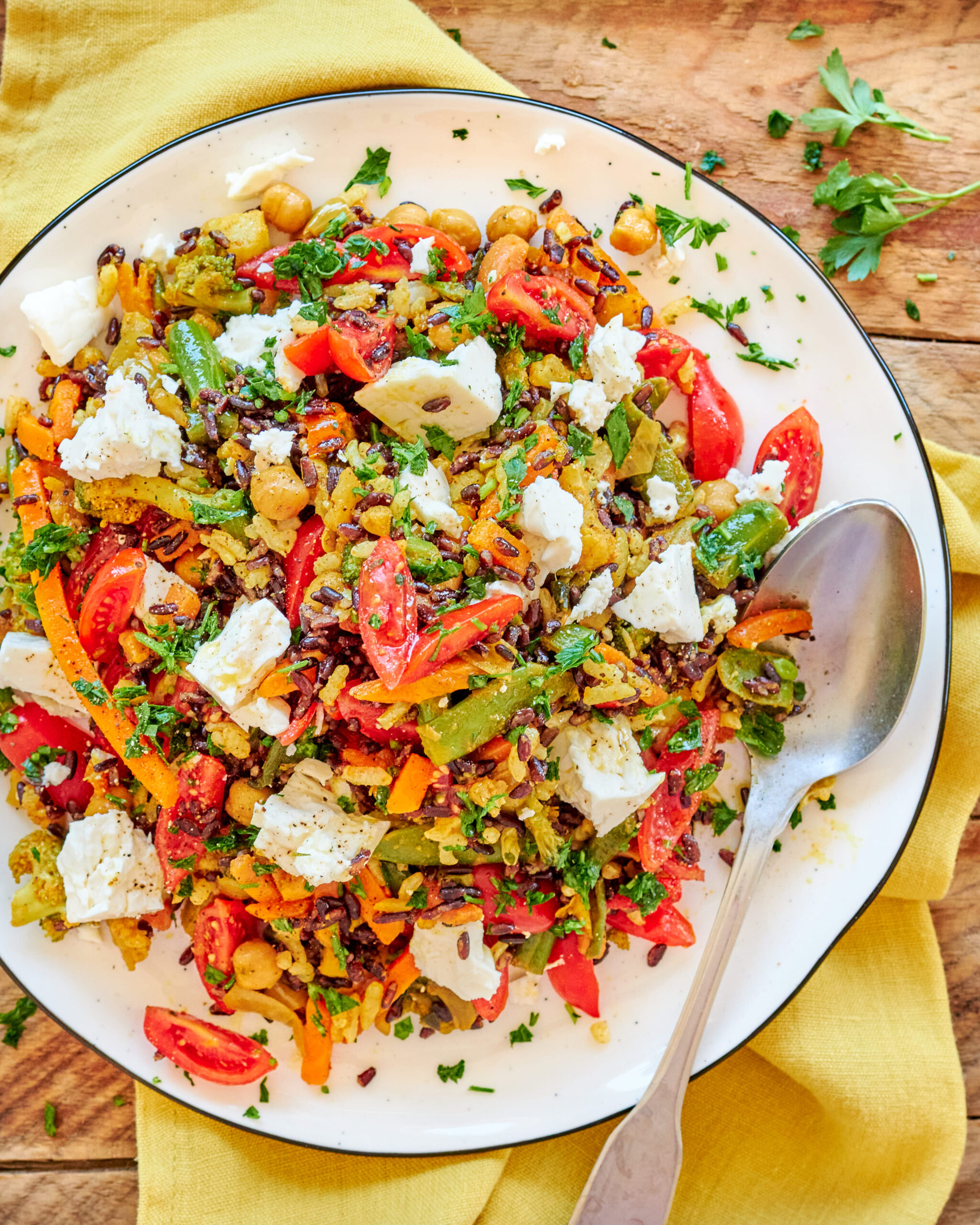 Insalata di riso con verdure speziate e Feta Zorbas