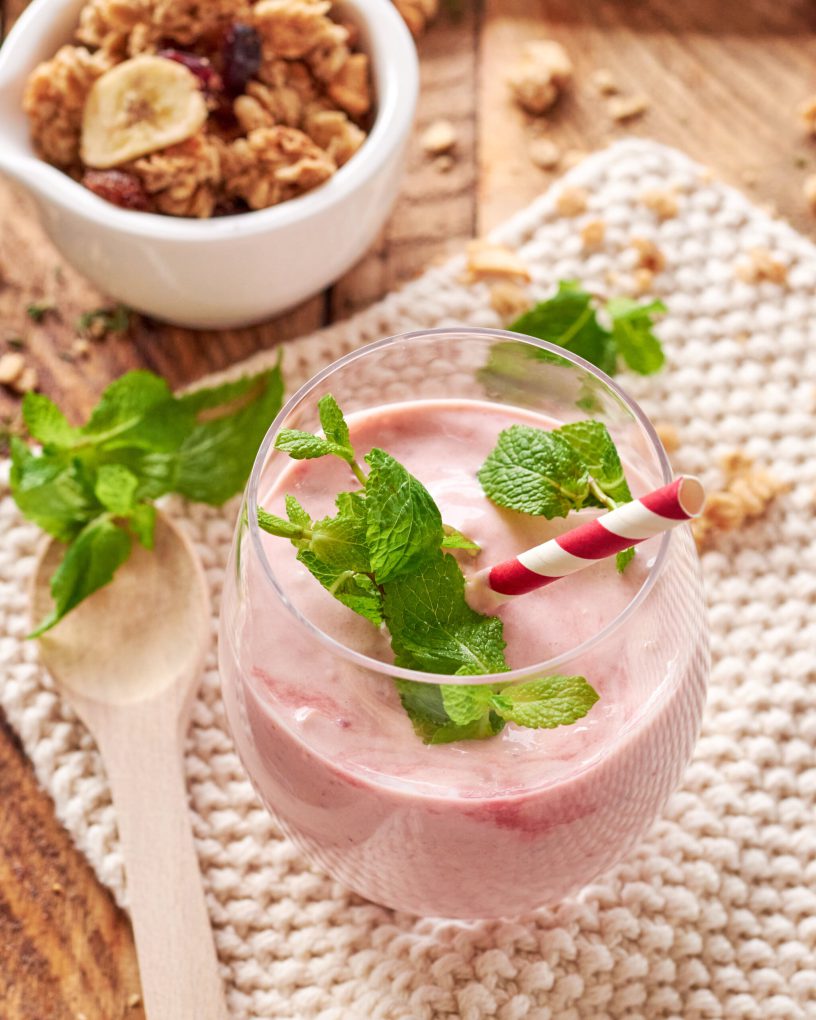 Smoothie con susine cotte al forno e Yogurt greco Zorbas