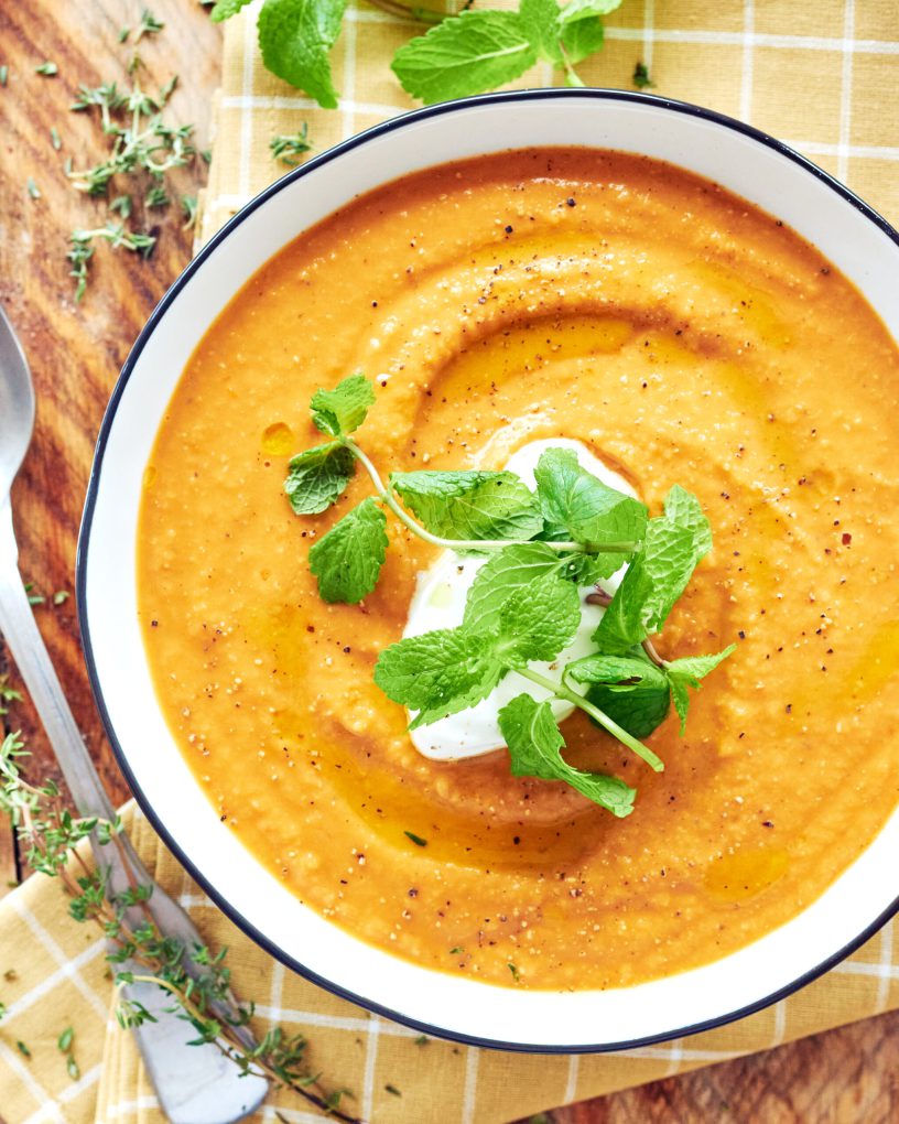 Vellutata di lenticchie rosse con yogurt greco Zorbas 
