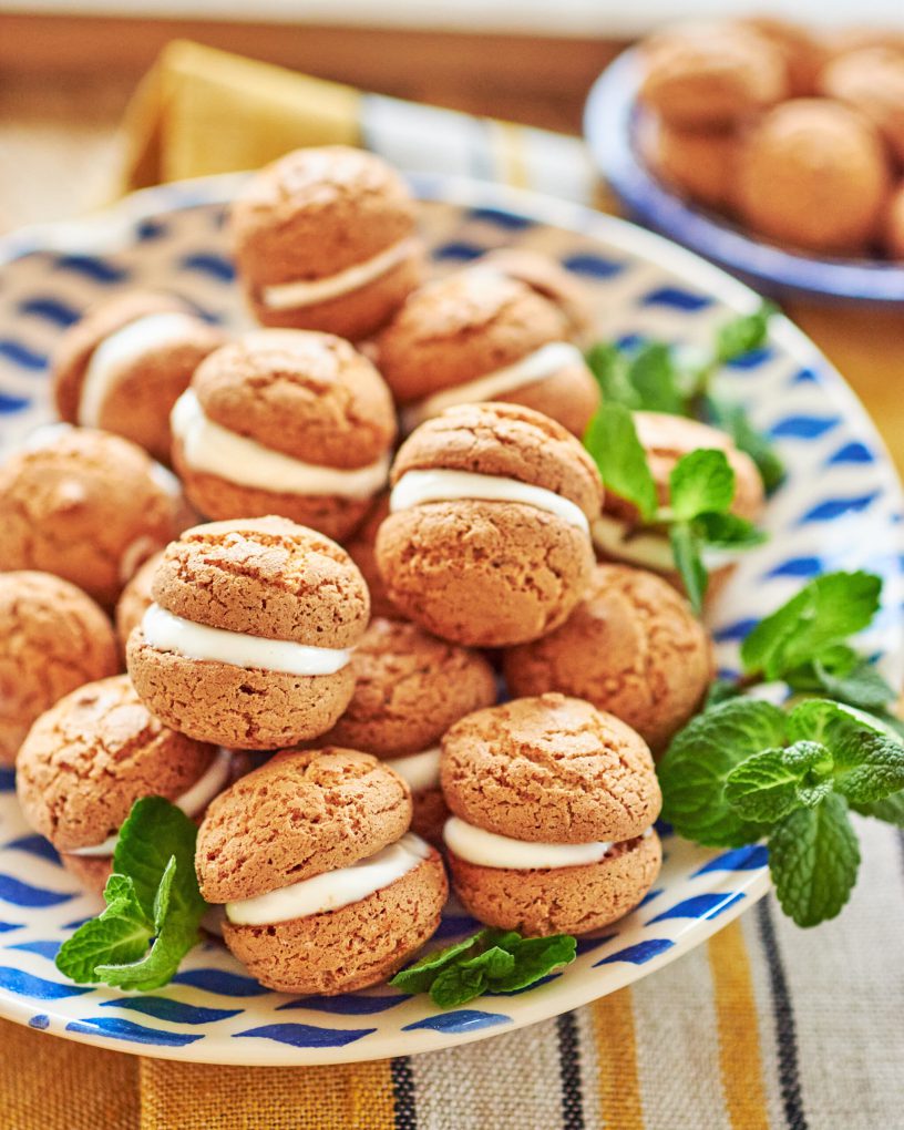 Amaretti con yogurt greco Zorbas