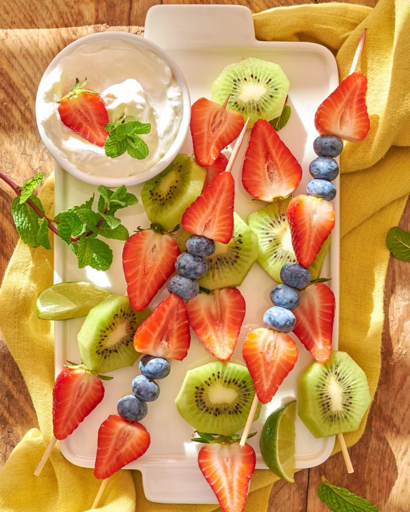 Bastoncini di frutta con yogurt greco Zorbas