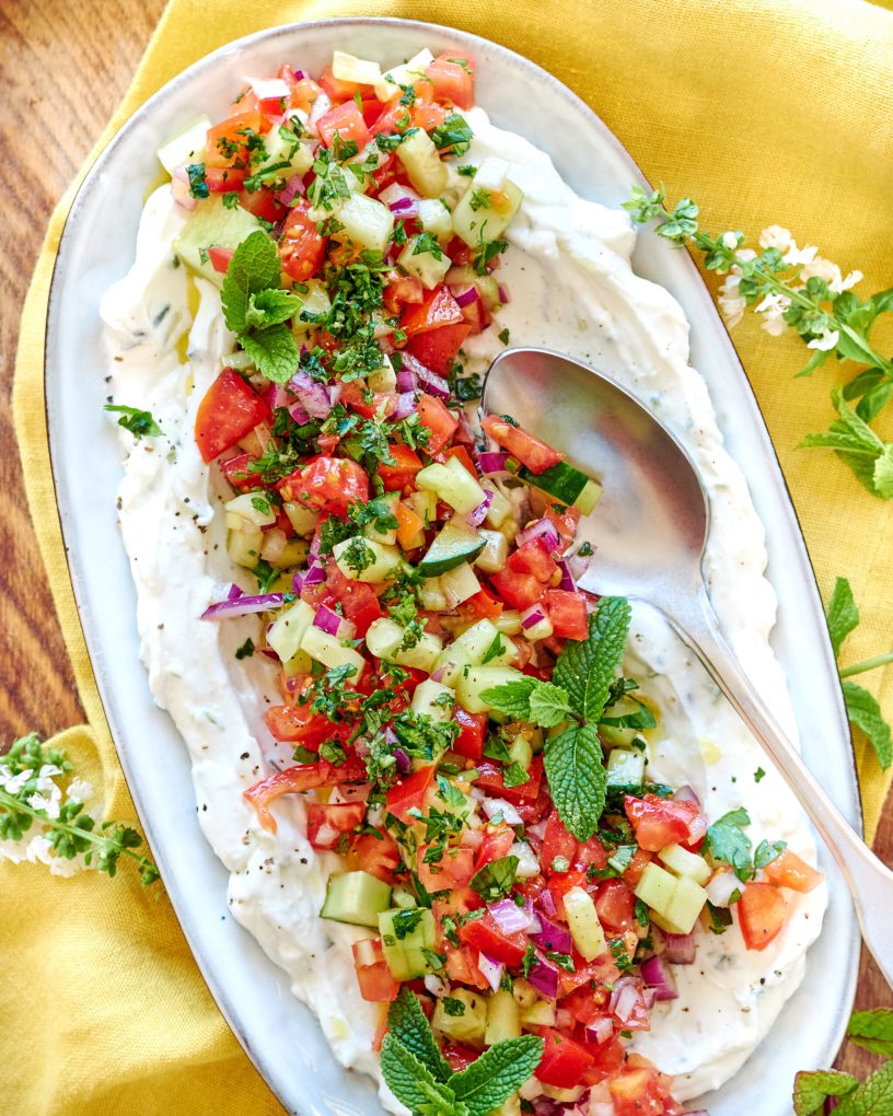Insalata Shirazi con Tzatziki Zorbas