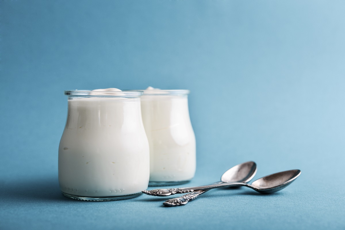 Yogurt greco: proprietà e differenze rispetto allo yogurt tradizionale