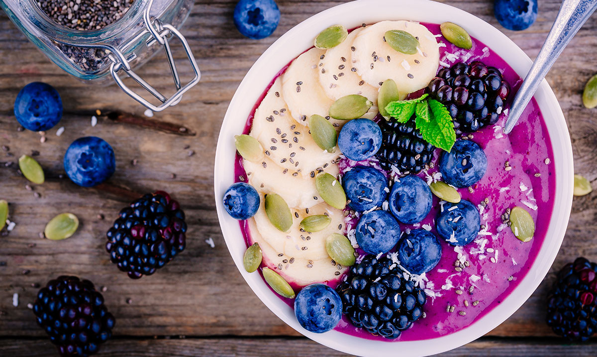 Yogurt bowl: la tua colazione buona, sana, equilibrata e trendy